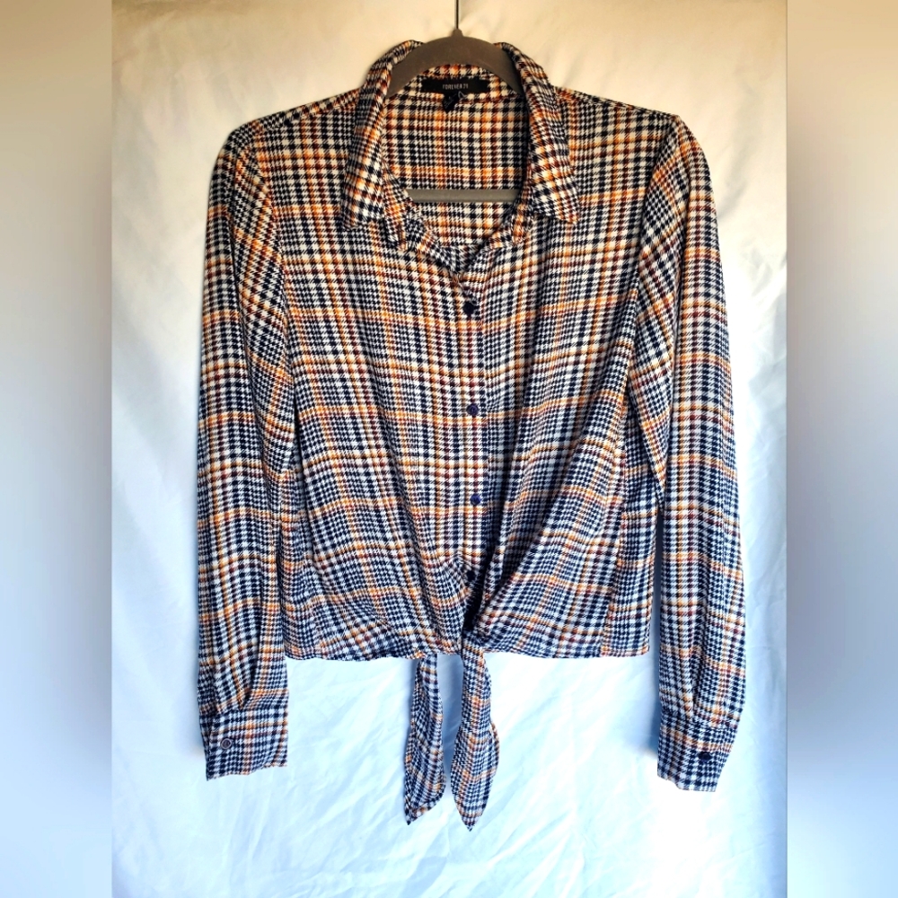Forever 21 Junior's long sleeve button down polyester shirt, large